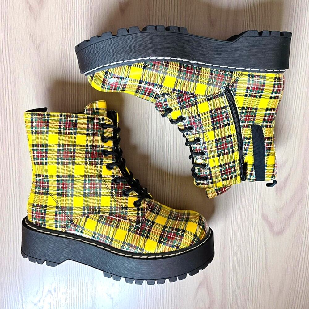 Torrid Size 11.5WW Wide Width Betsey Johnson Yellow Plaid Combat Bootie Boots